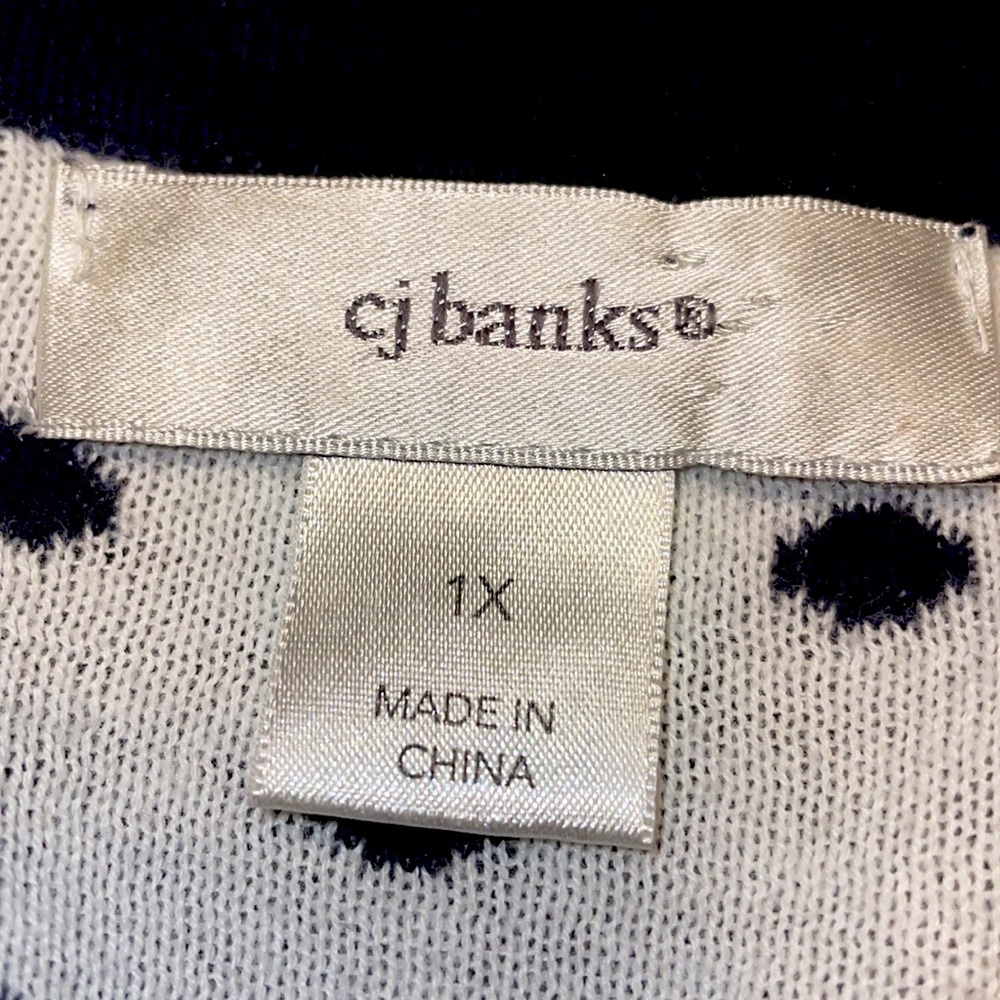 Check Banks Cardigan - Picture 2 of 5